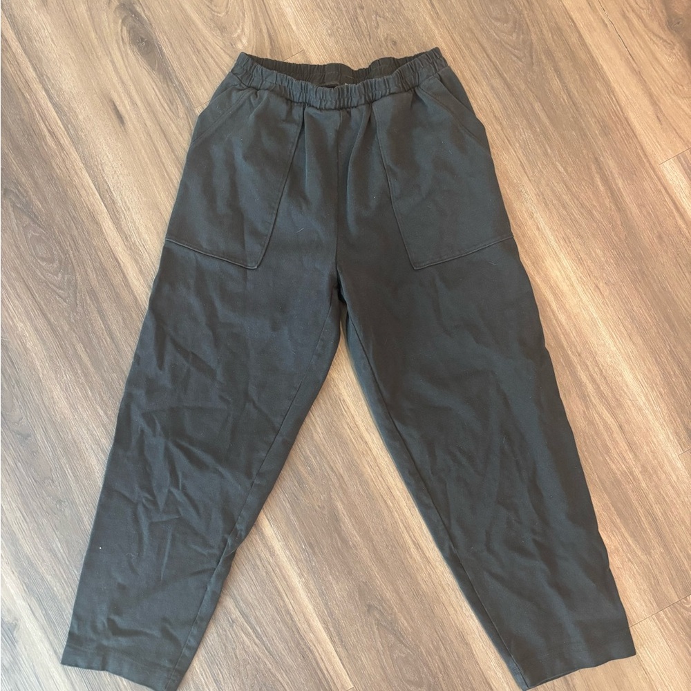 Vuori Black Joggers